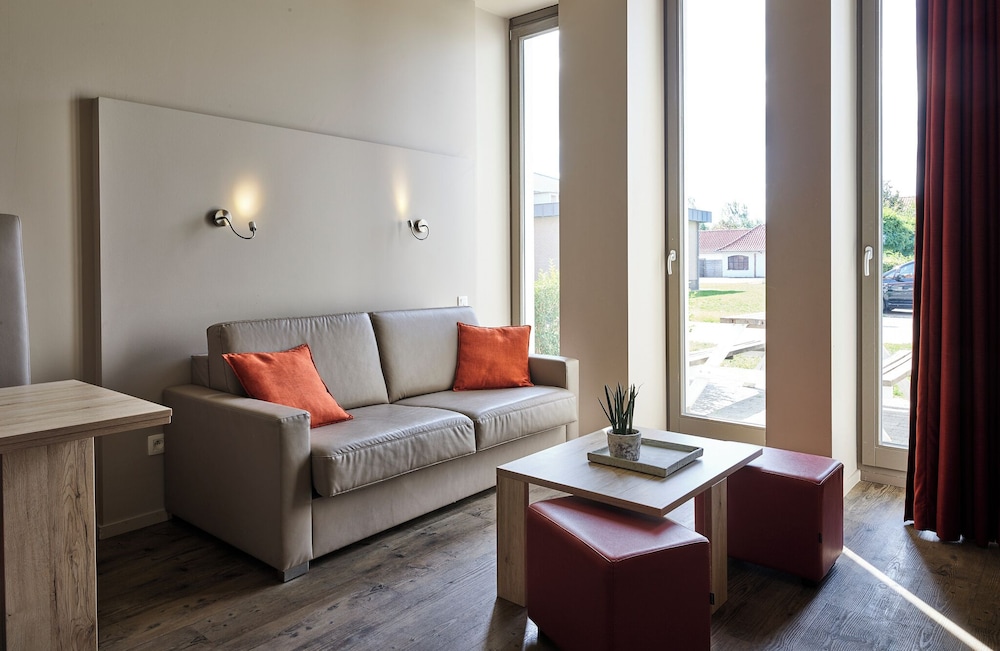 Holiday Suites Westende 29/49