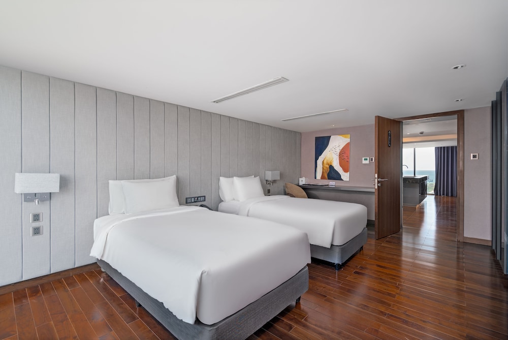 Premier Pearl Hotel Vung Tau 13/50