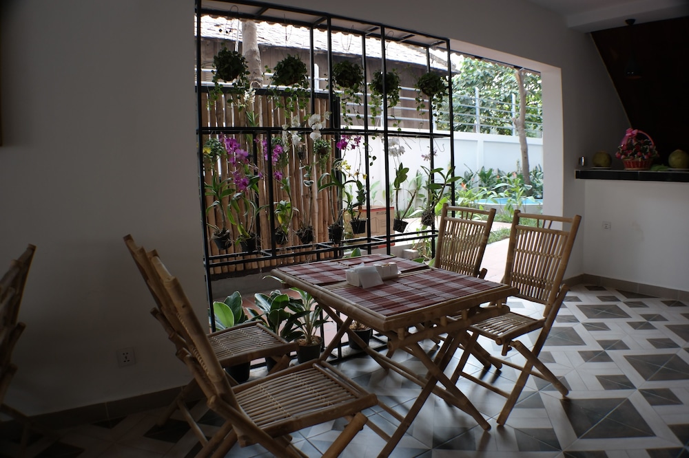 Mowin Boutique Hotel & Residence 36/53