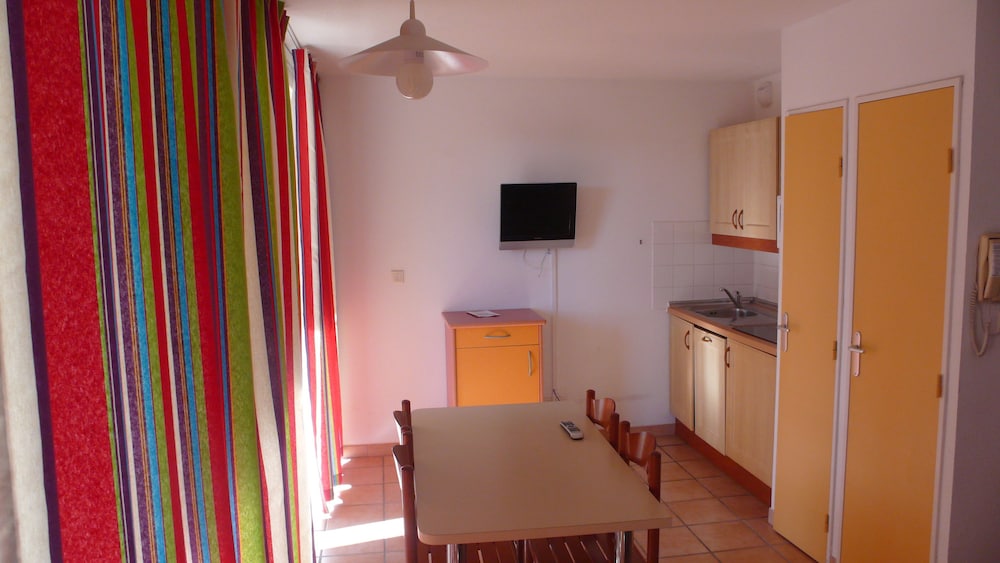 Residence Mer & Golf Port Argeles 12/72