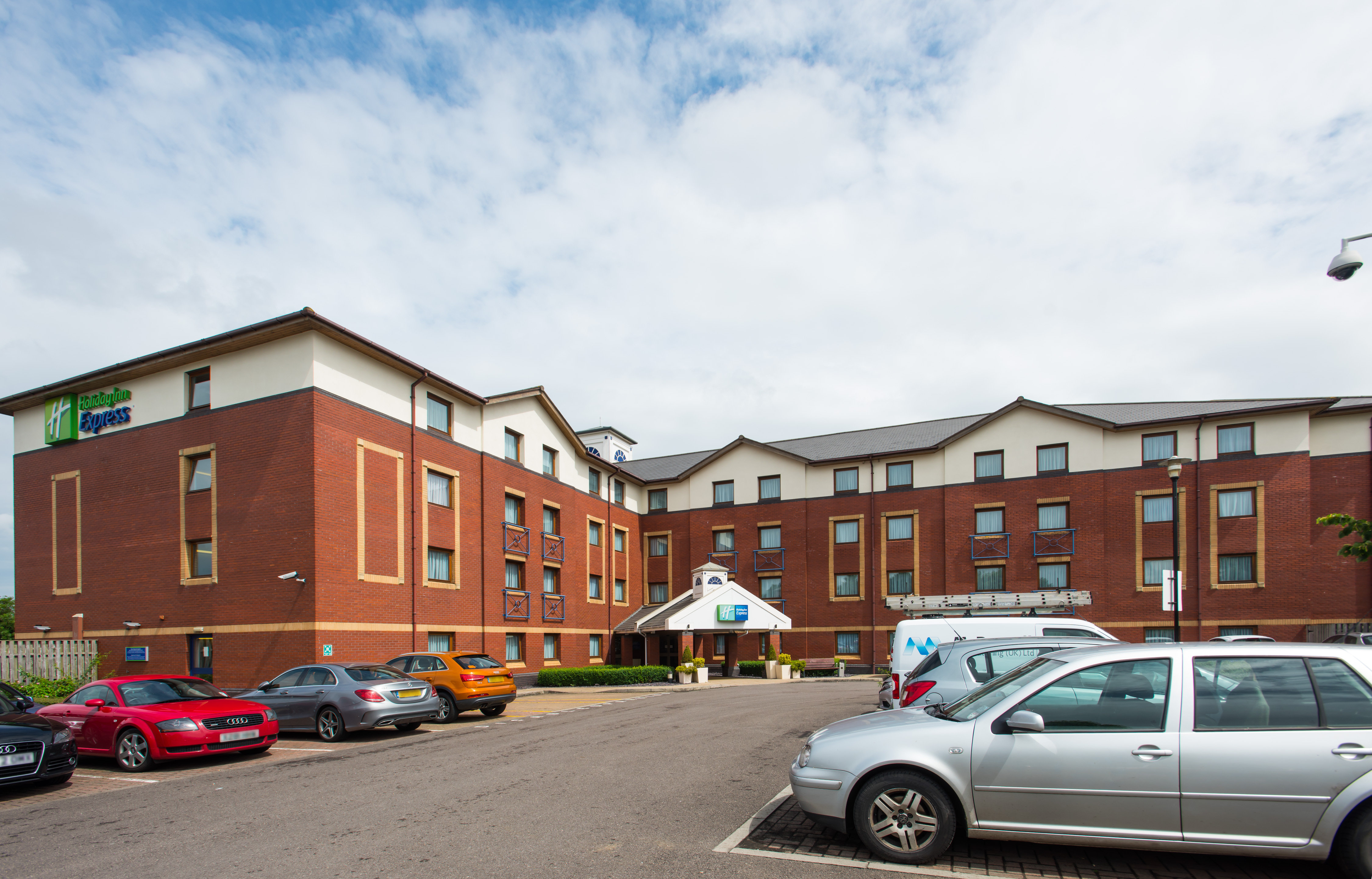 Holiday Inn Express Bristol - Filton, an IHG Hotel 38/40