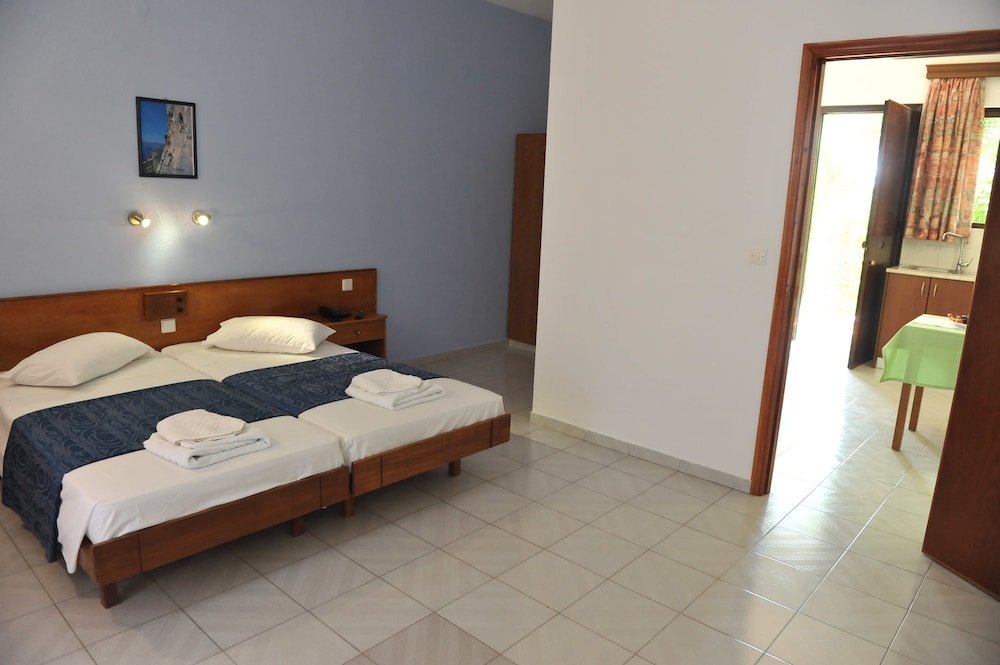 APARTMENT 1 BEDROOM