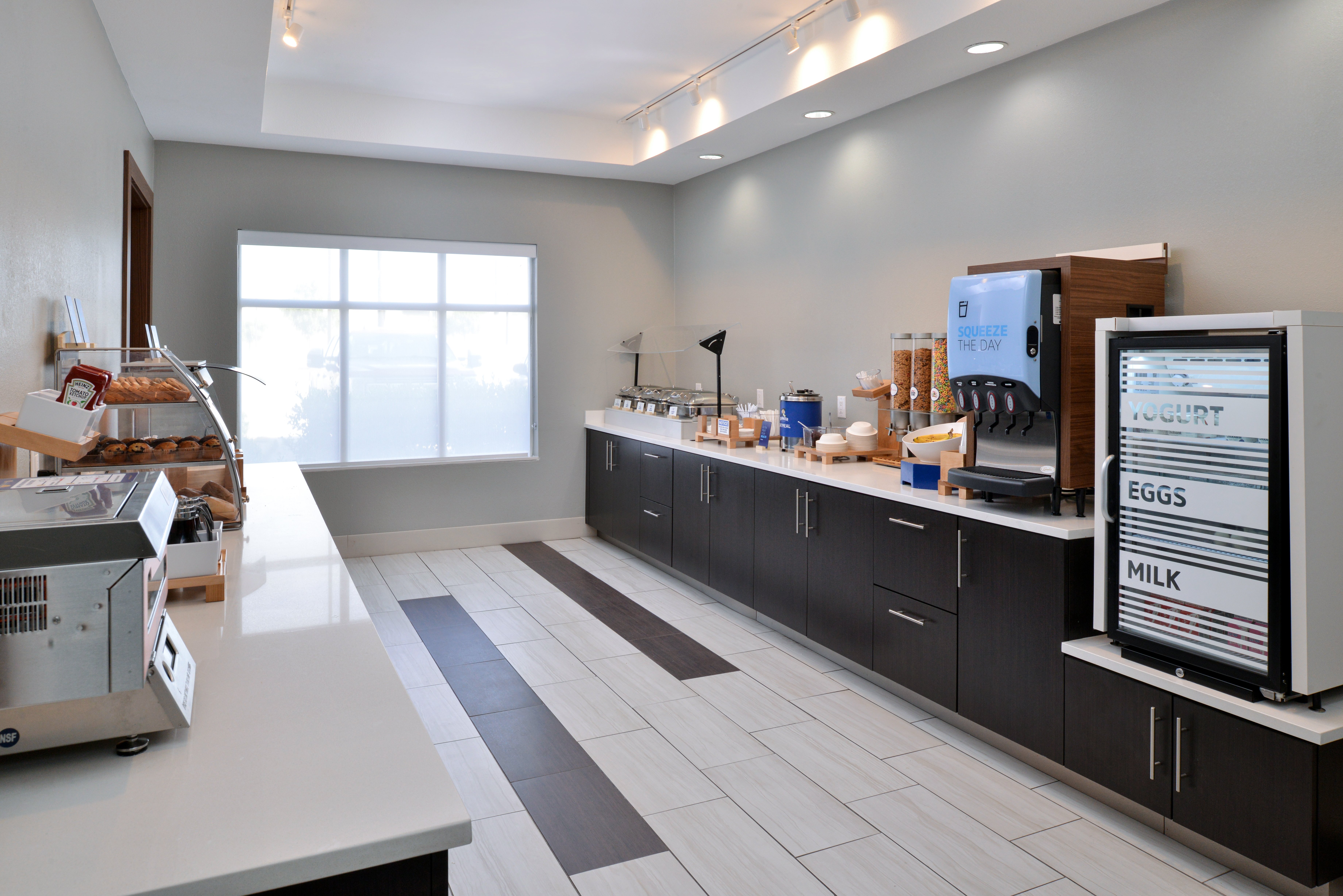 Holiday Inn Express & Suites Royse City - Rockwall, an IHG Hotel 62/70