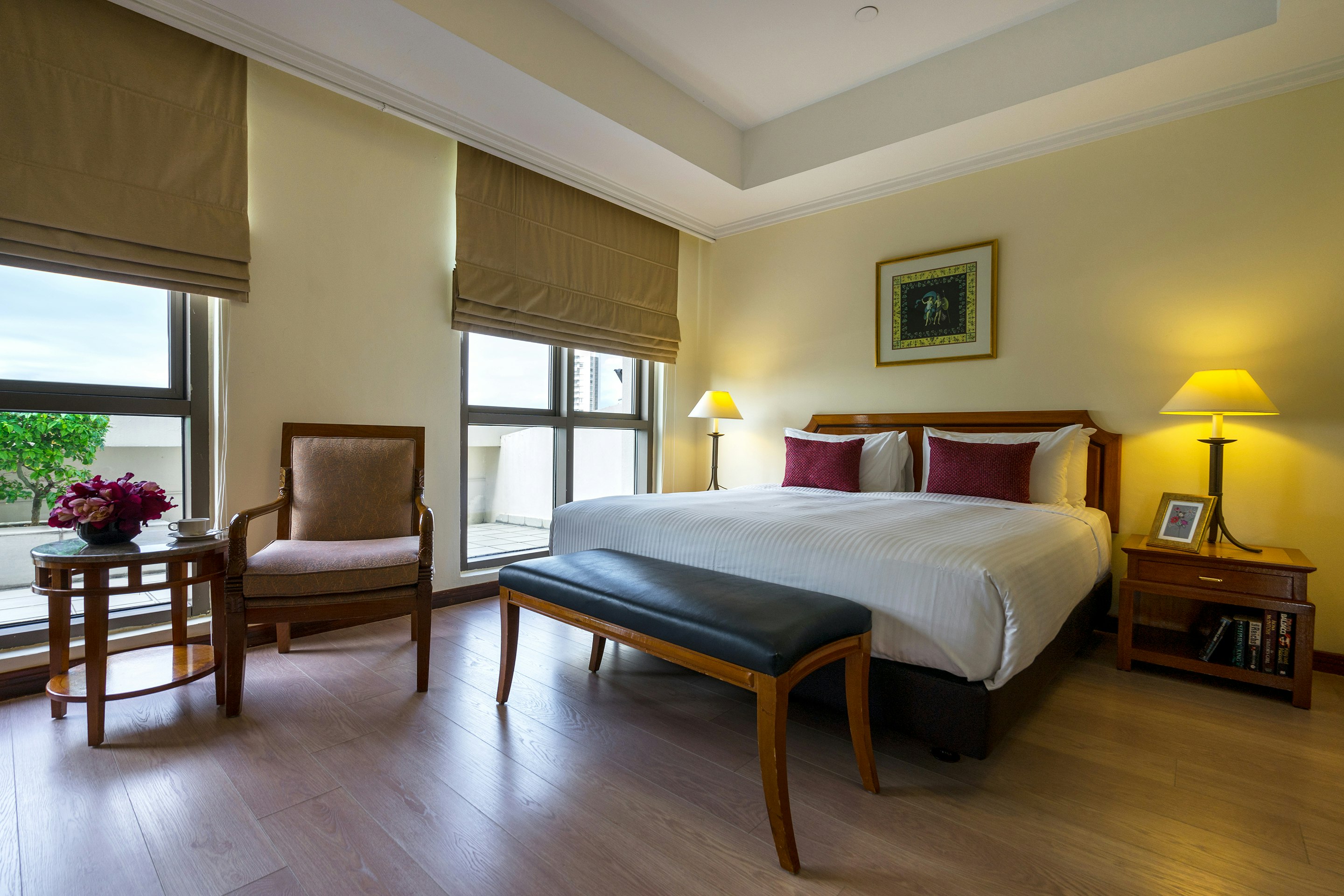 Orchard Parksuites 25/75