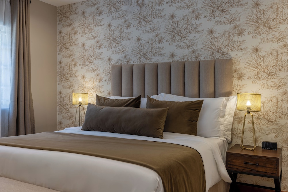 Pax Manor Hotel 27/78