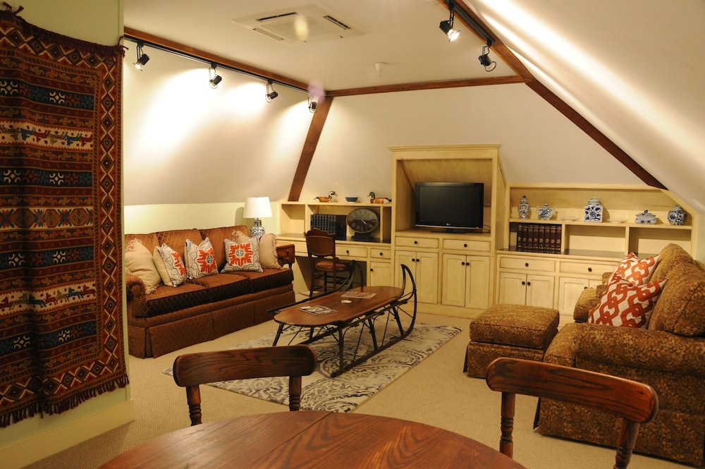 The Lyme Inn 29/50