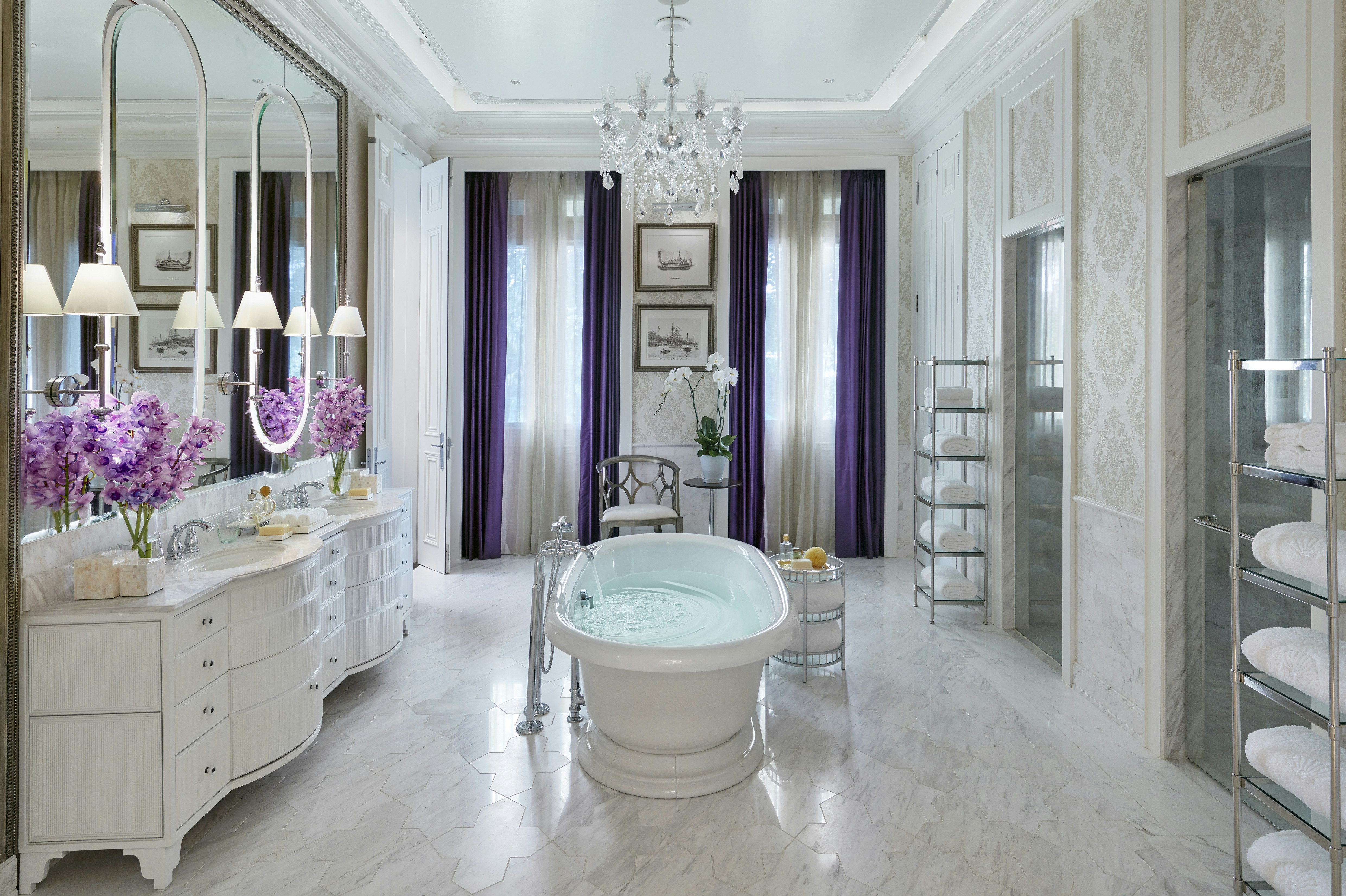 جناح ملكي بسرير كينج، Mandarin Oriental Bangkok 2/2