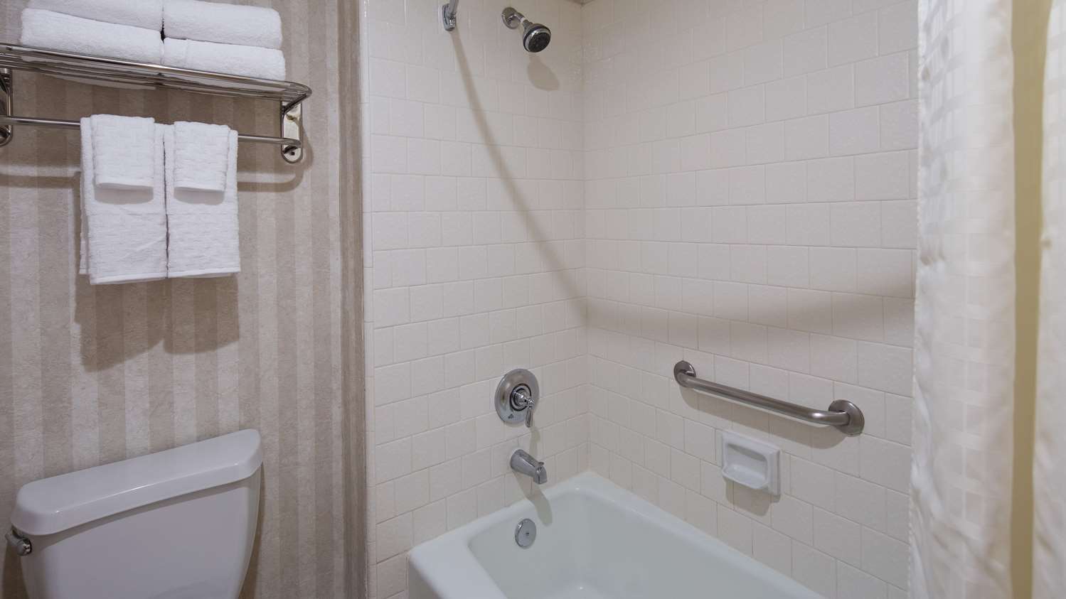 Best Western Pasadena Inn 35/35