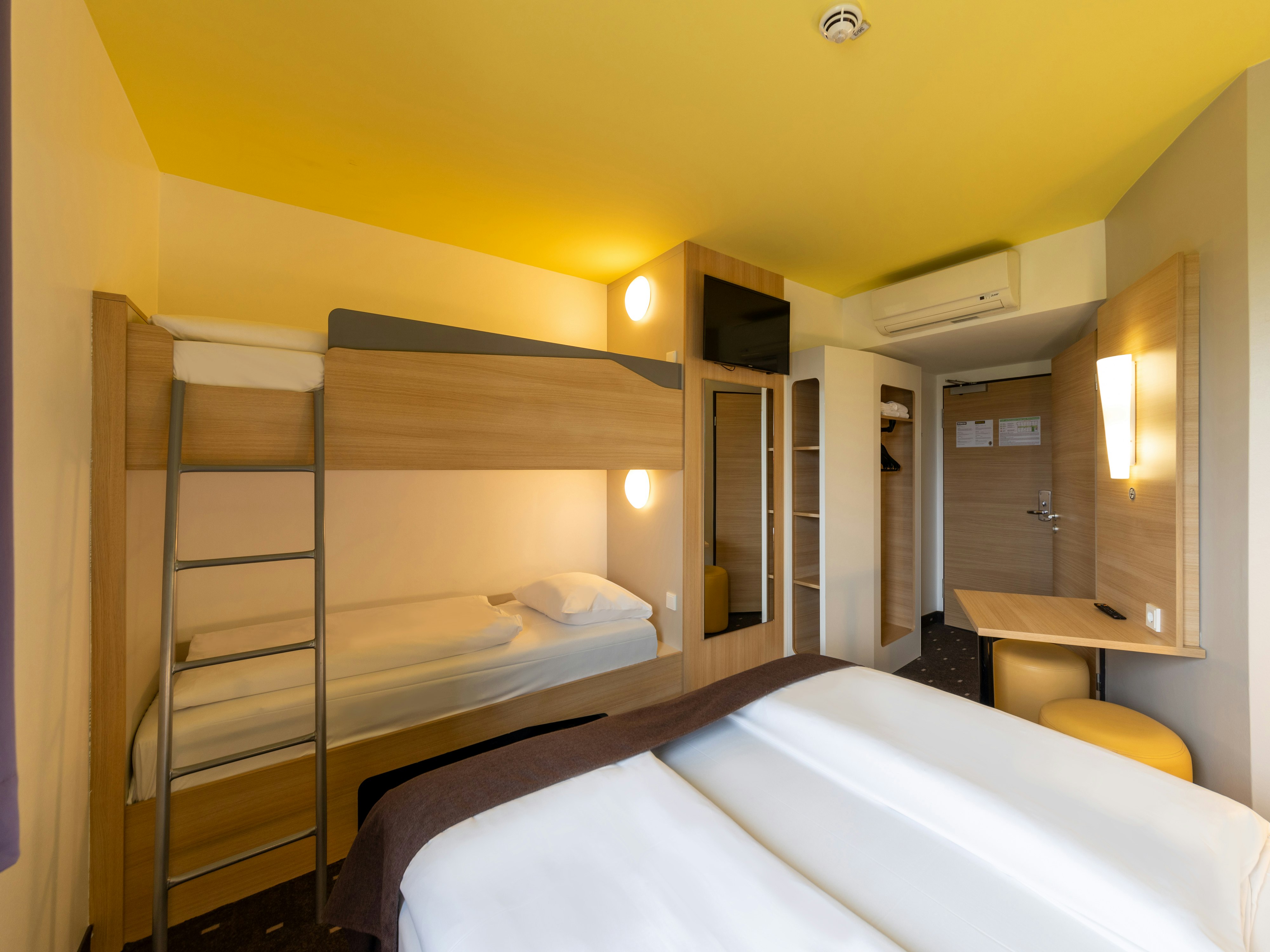 B&B Hotel Oberhausen am Centro 12/30