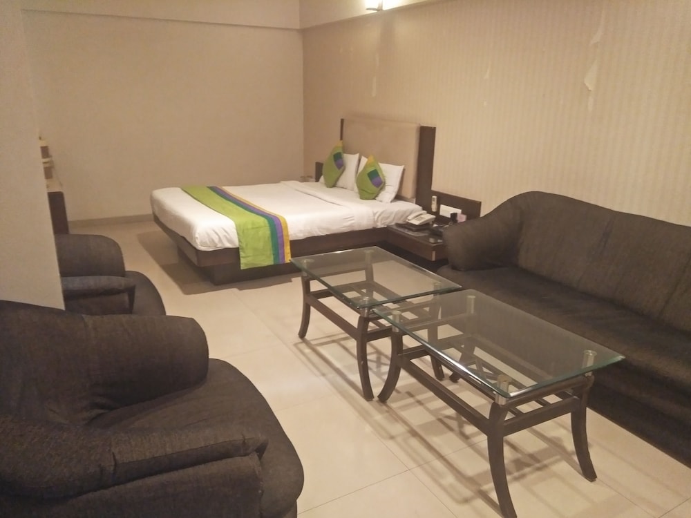 Hotel Basera 7/18