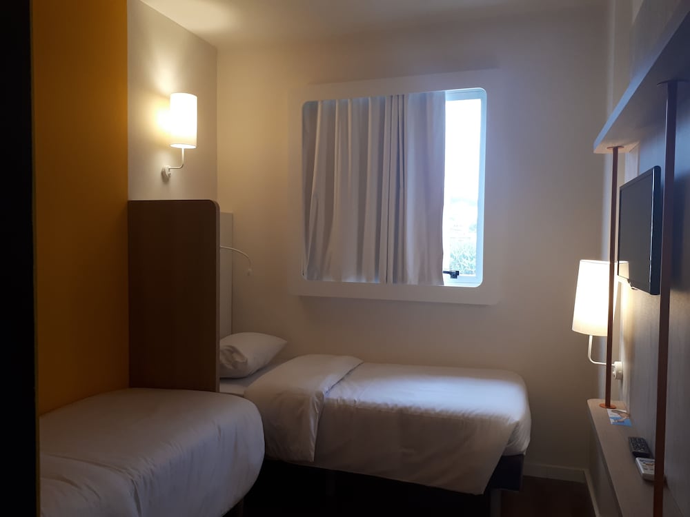 Ibis Budget Barbacena 27/60