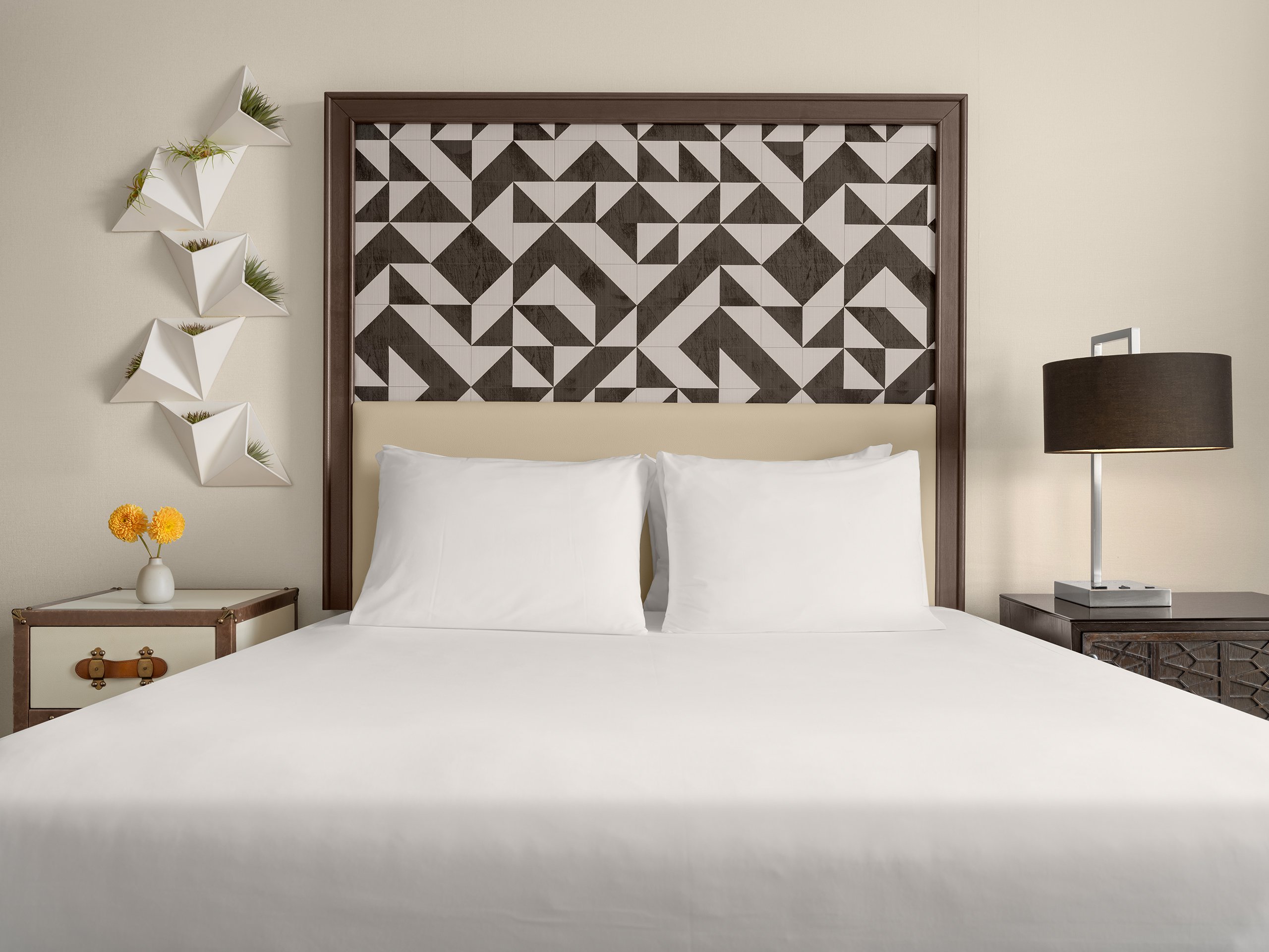 SERENITY, SUITE