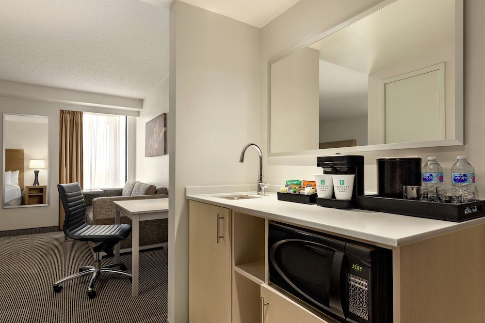 Embassy Suites By Hilton Denver International Airport 55/62