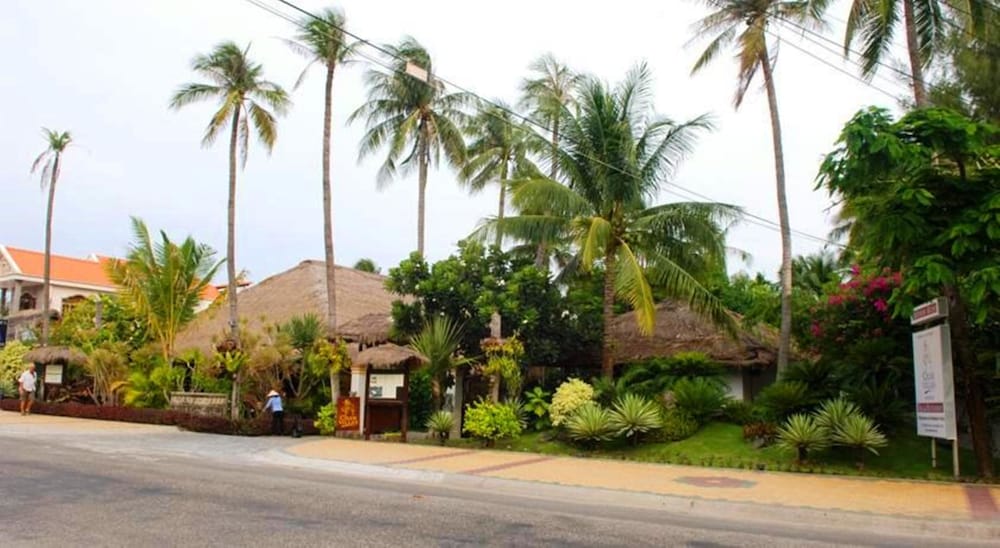 Cham Villas Boutique Luxury Resort 40/50