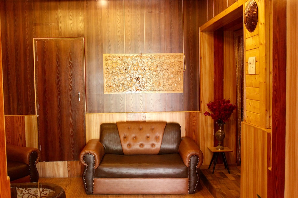 Walisons Hotel 22/41