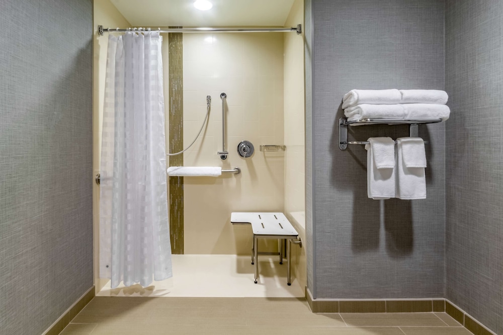 Hyatt Place Blacksburg / University 56/56