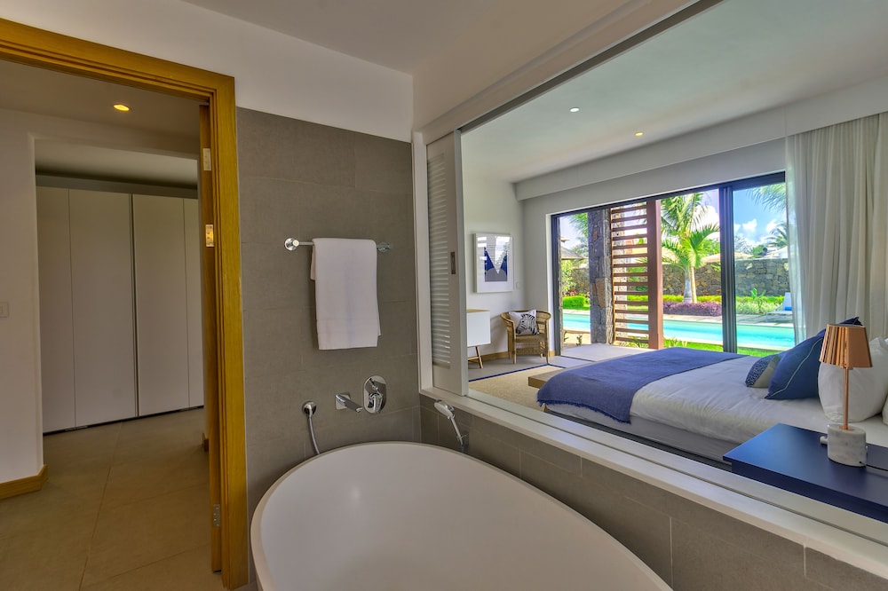 Mythic Suites & Villas by MJ Holidays 63/64