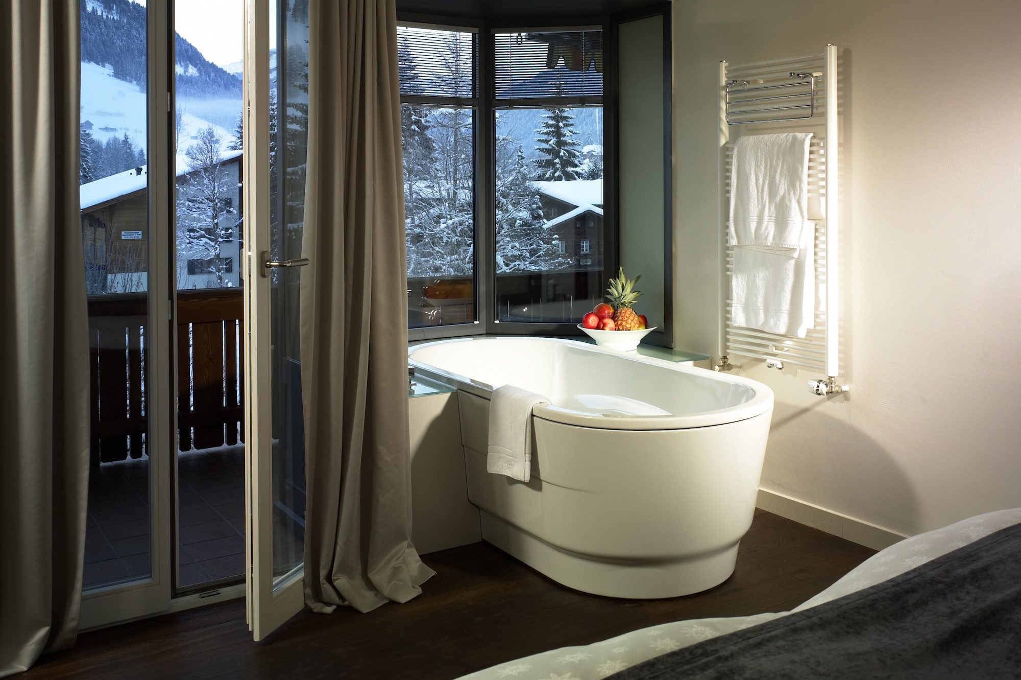 جناح ديلوكس بسرير مزدوج مع أريكة، Hotel Arc En Ciel Gstaad 8/10