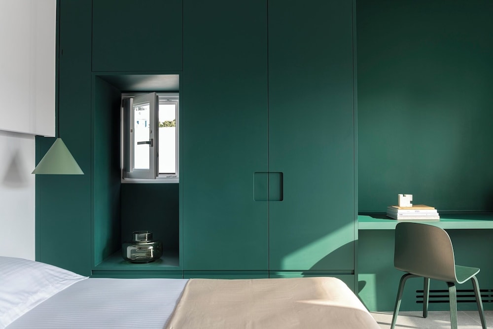 SUPERIOR, SUITE, PLUNGE POOL