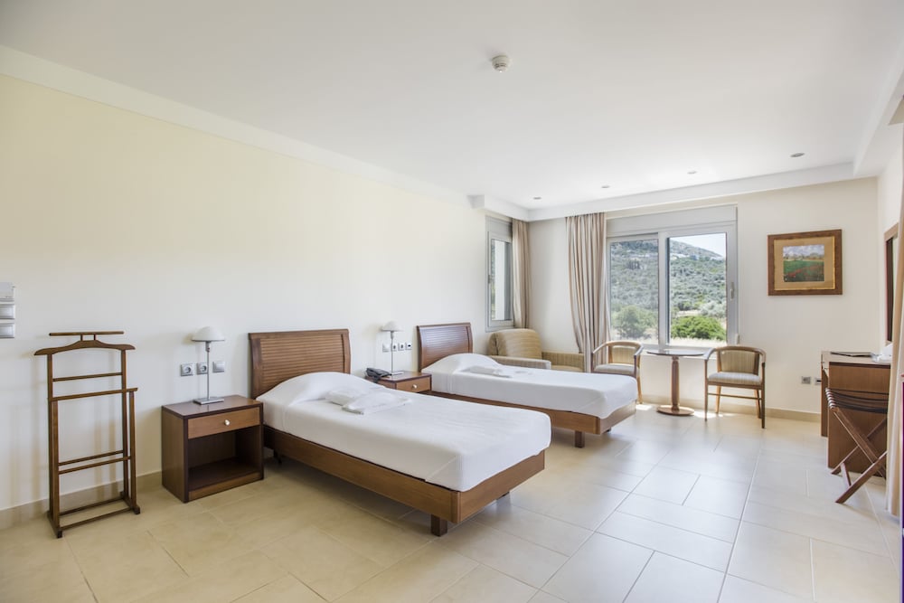 Almiriki Chios Rooms & Apartments 12/66