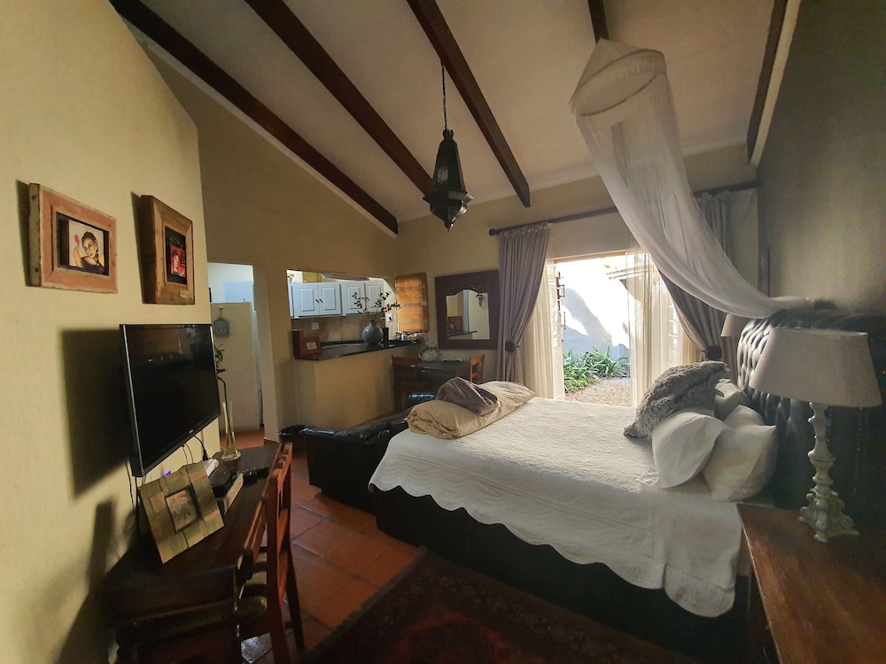 Waterhouse Guest Lodges 295 Indus Street 15/50
