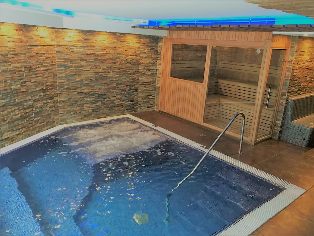 Hotel & SPA Niunit 11/17