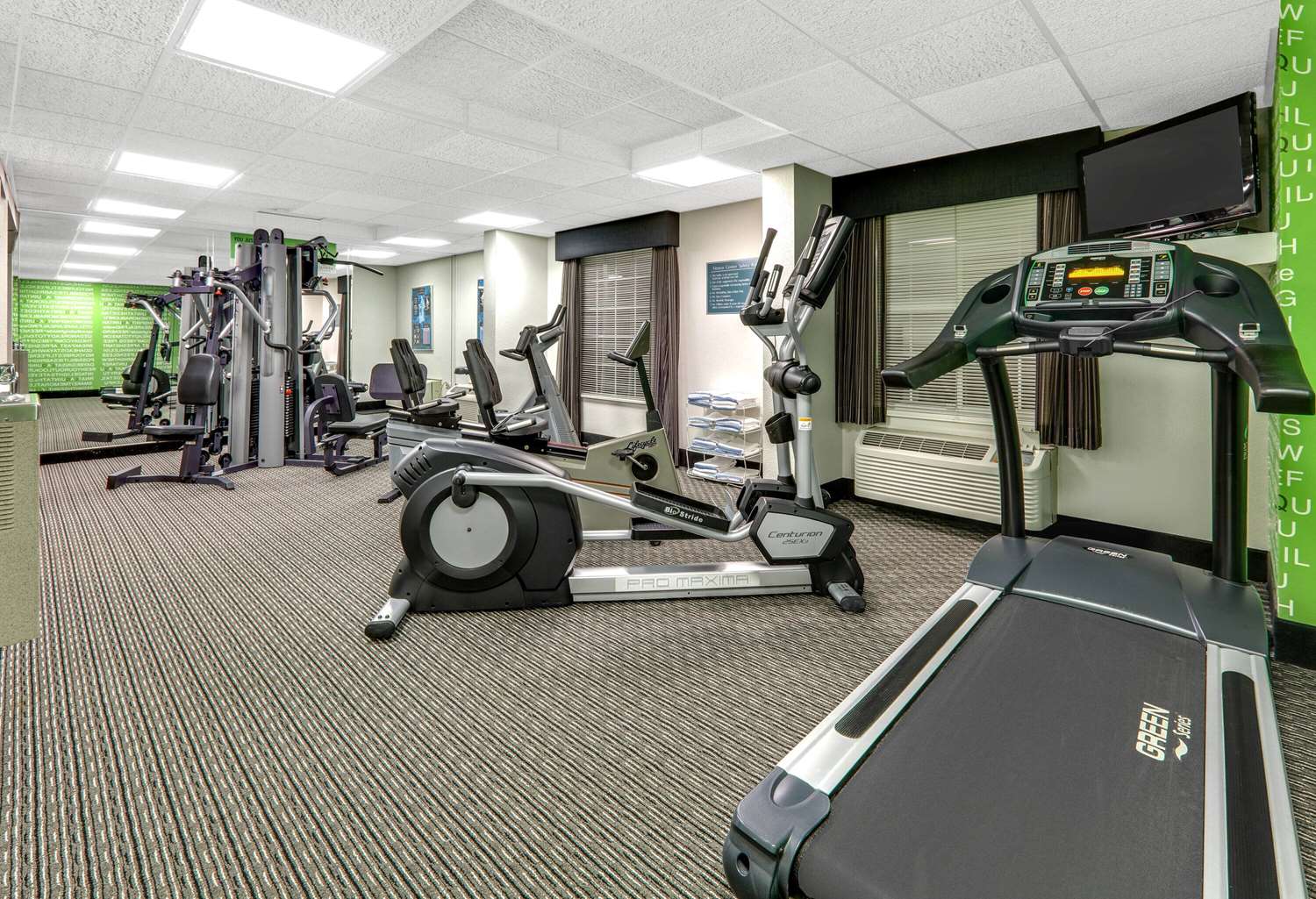 La Quinta Inn & Suites by Wyndham Dallas - Addison Galleria 8/24