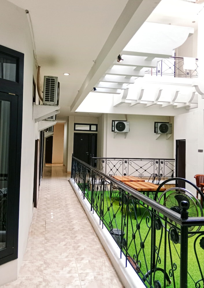 ANDITA HOTEL(KT) 13/50