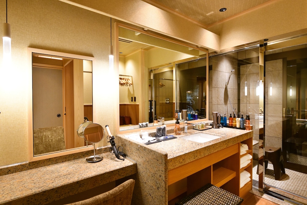 Yunohana Resort Suisen 50/50