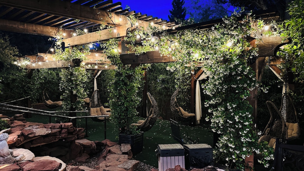 Lantern Light Inn - Romantic Getaway 39/68