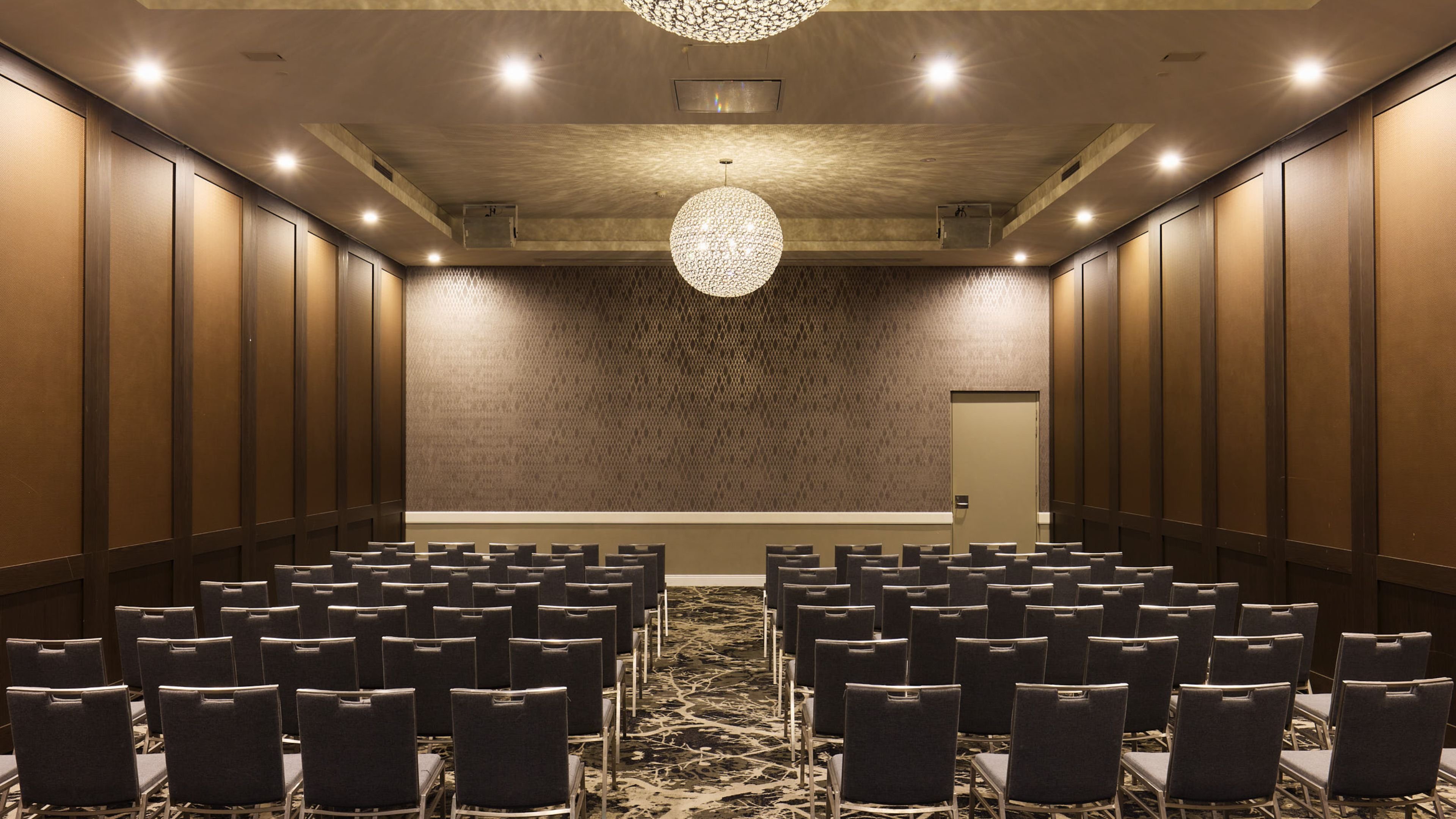 Holiday Inn Warwick Farm 56/69