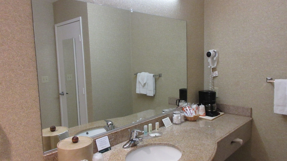 Quality Inn Near China Lake Naval Station 20/42