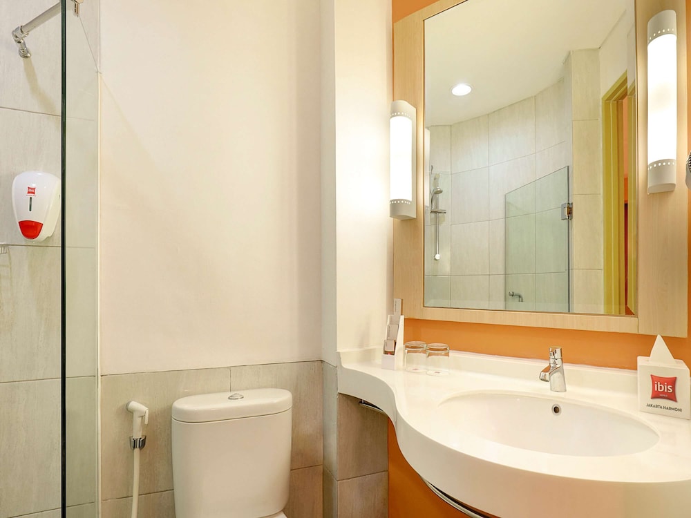 Ibis Jakarta Harmoni 13/56