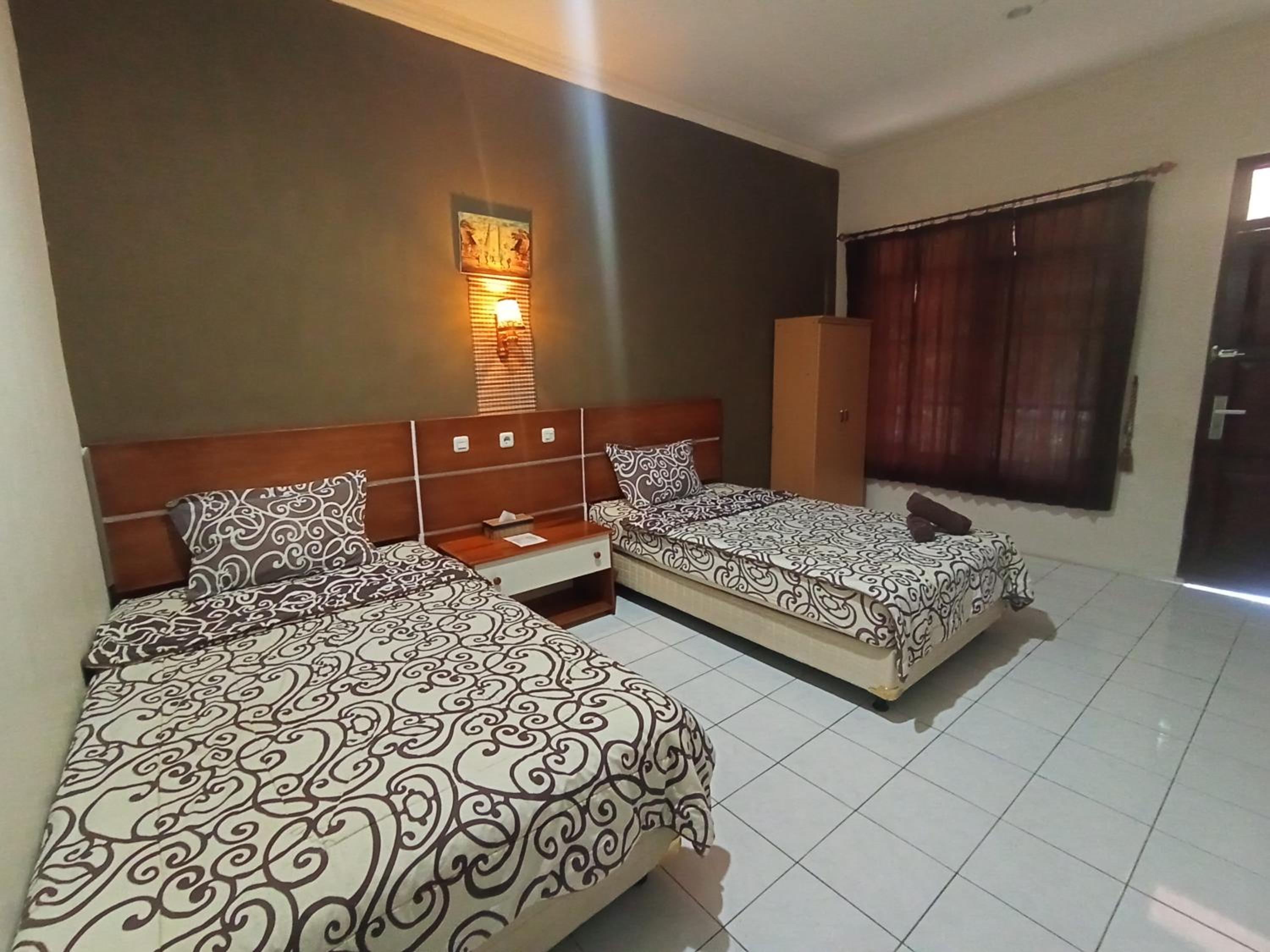 Yokima Beach Hotel 27/43