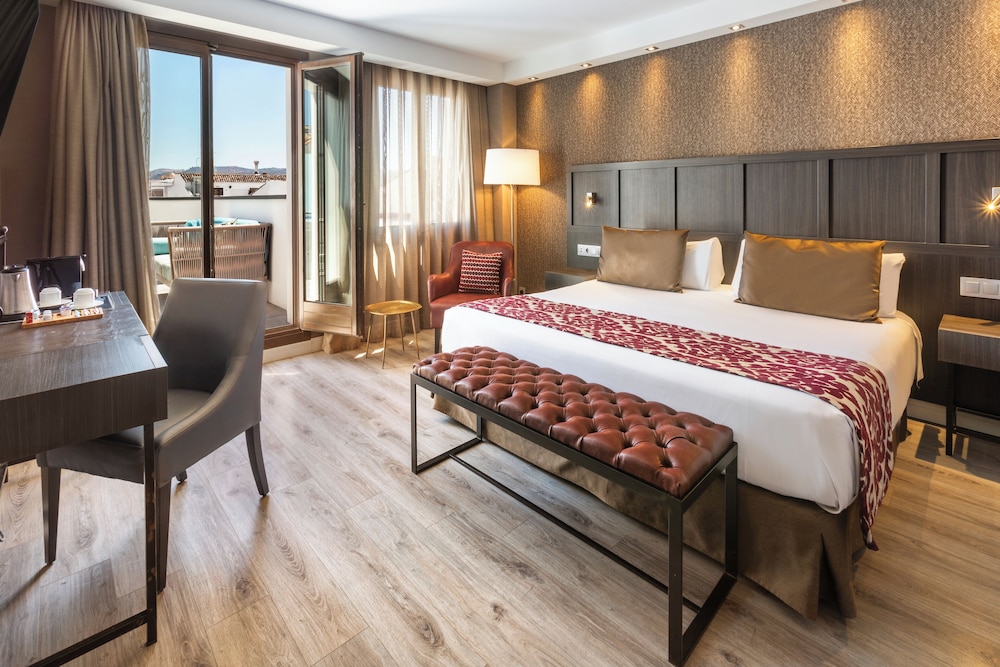 Junior Suite, Single, Double Bed, with Pool