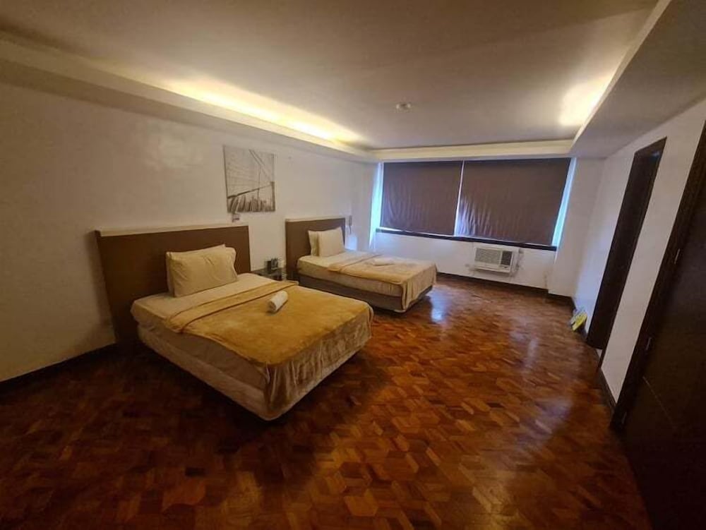 Bryan Condominium Suites 36/66