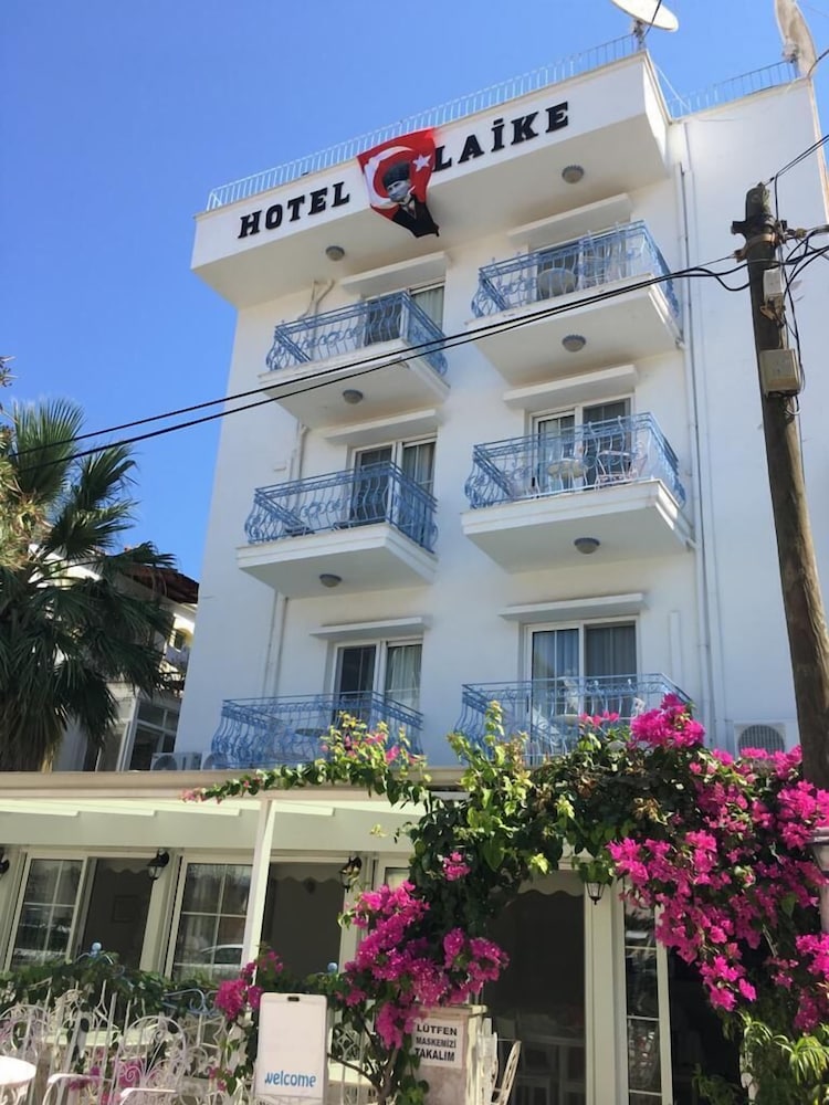 Melaike Otel 3/72