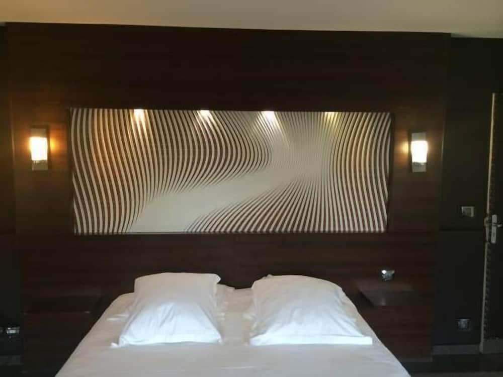 Hotel Saint Alban 7/18