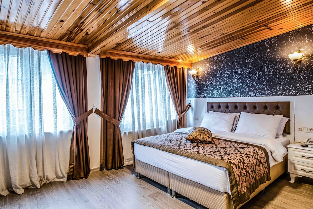 Lazz City Hotel 13/44