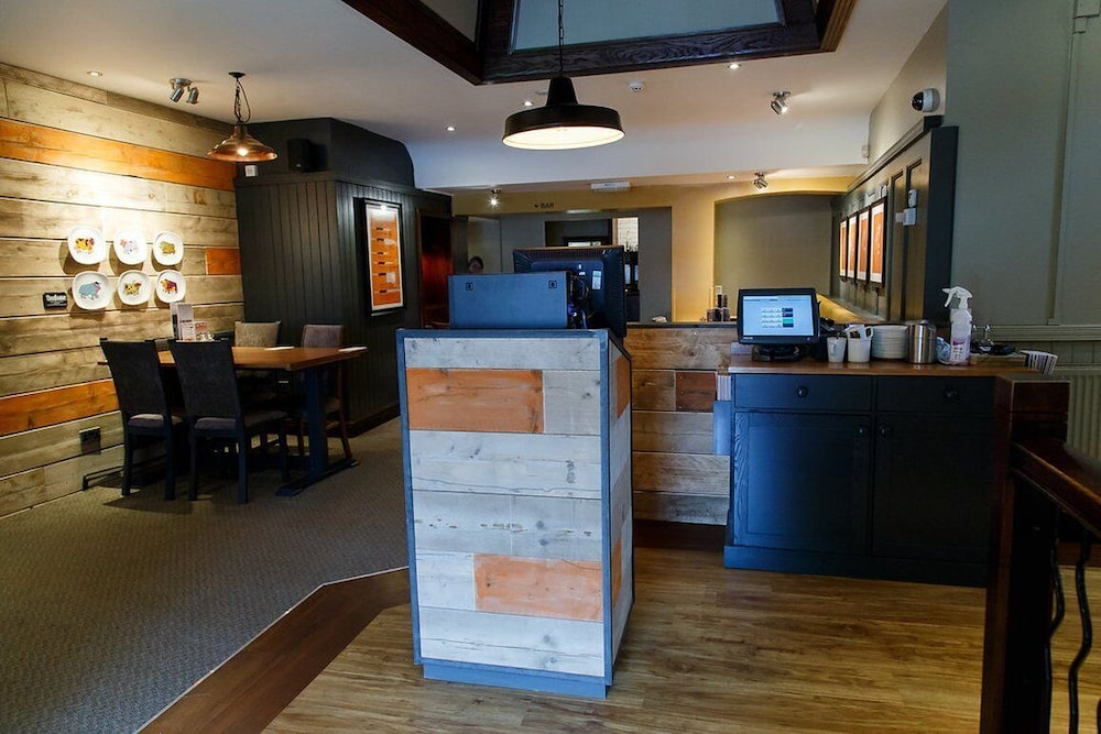 Premier Inn Stevenage 8/45