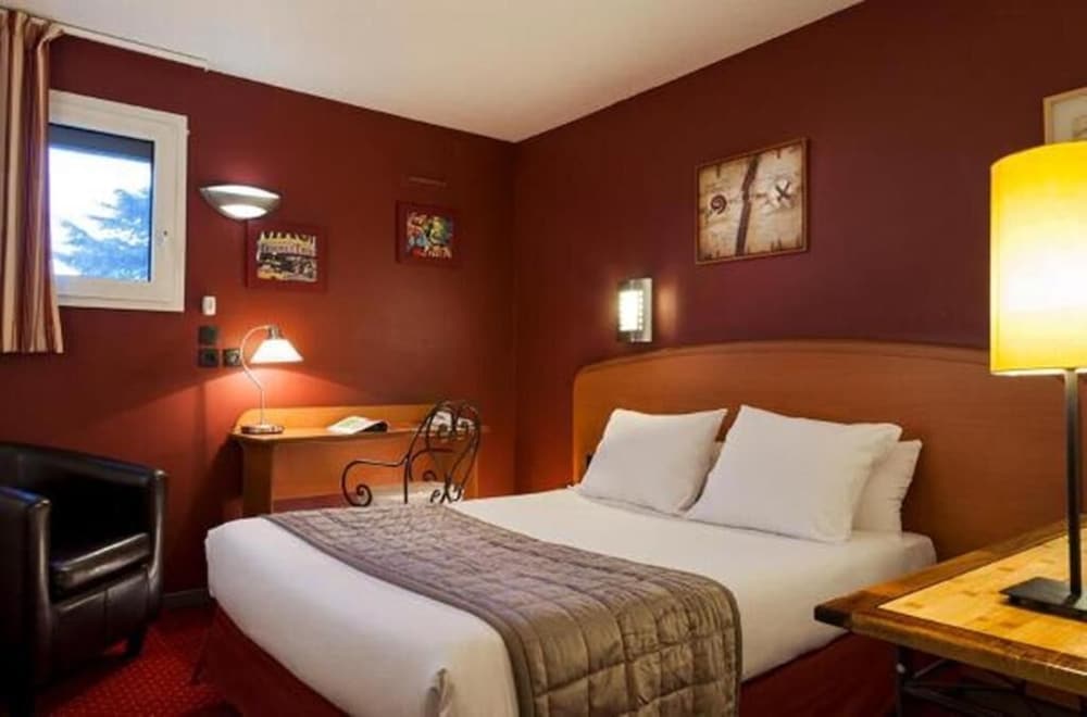 Sky Hotel Goussainville Charles de Gaulle 5/21