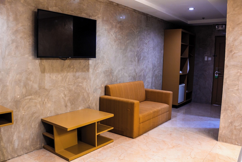 Azzurro Hotel 34/48