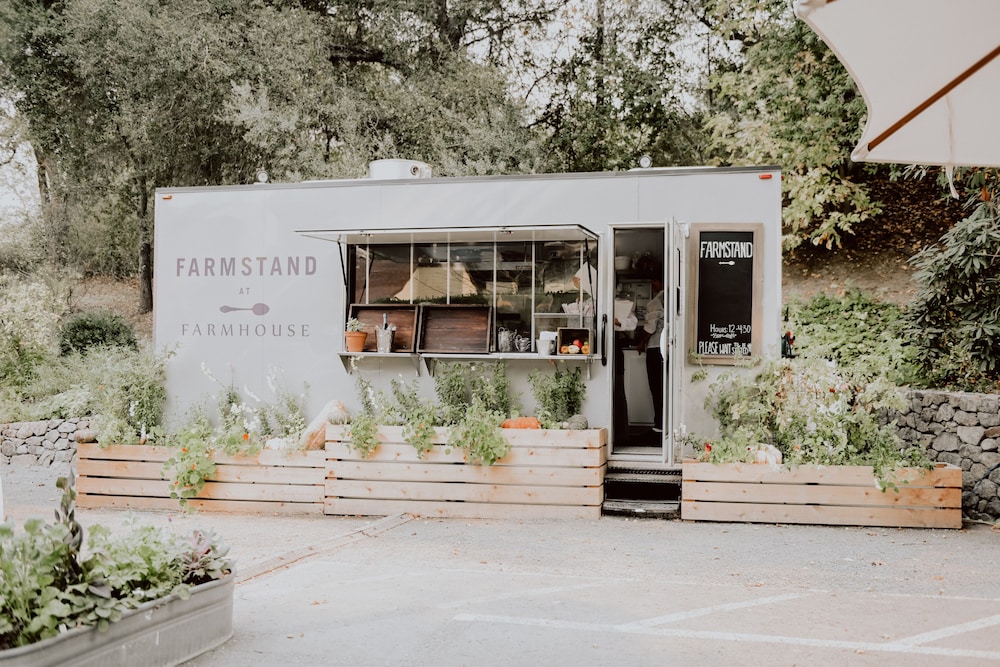 FARMHOUSE INN 5/50