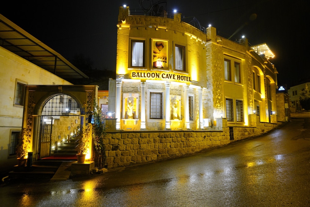 Balloon Cave Hotel 44/45