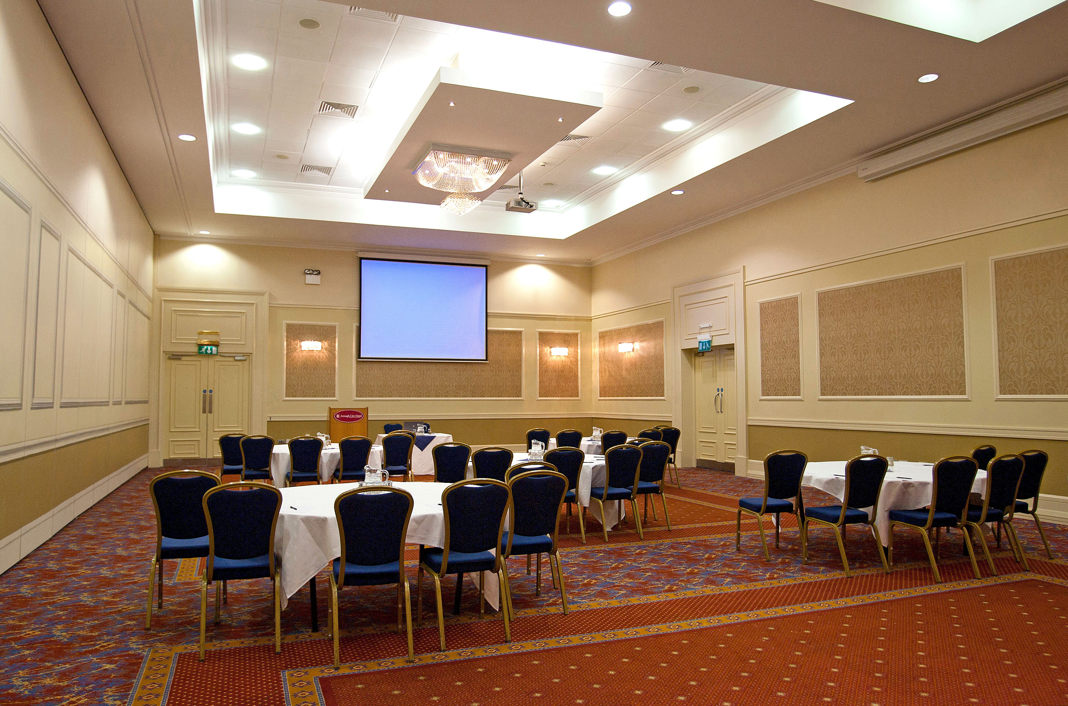 Armagh City Hotel 10/14