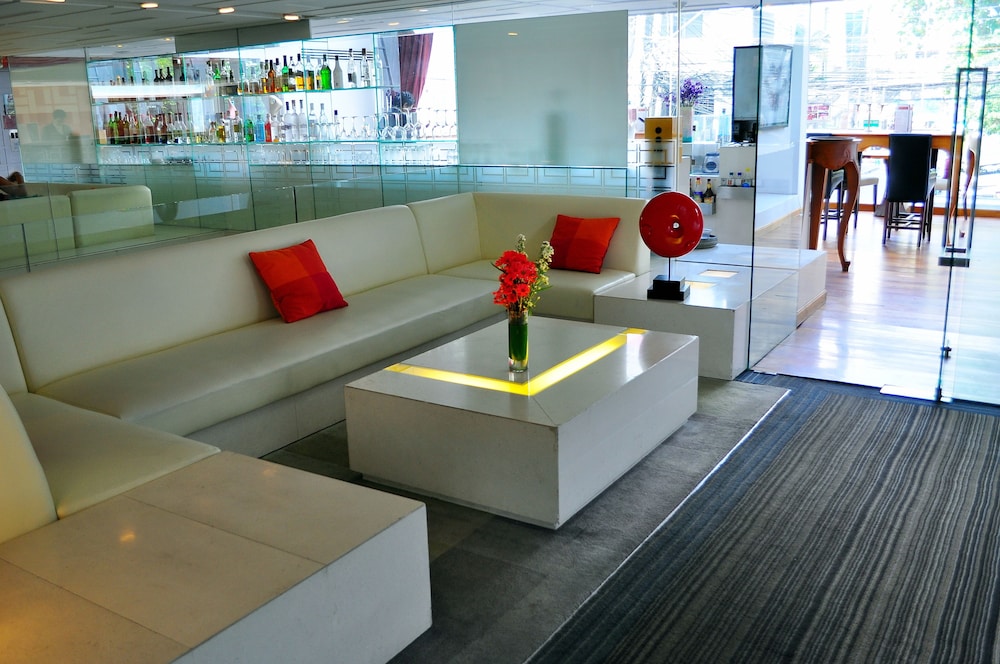 Le Fenix Sukhumvit 26/43