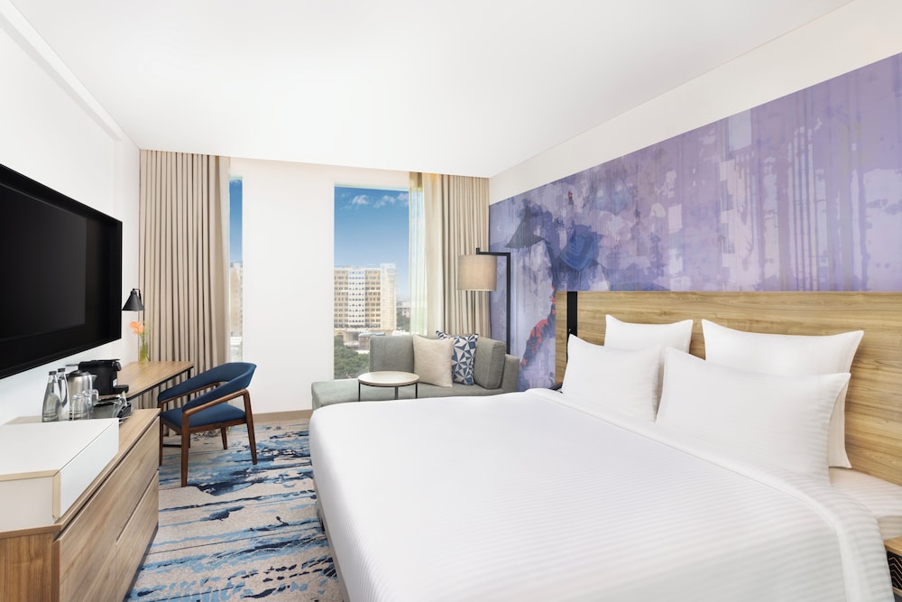 Novotel New Delhi City Centre 6/50