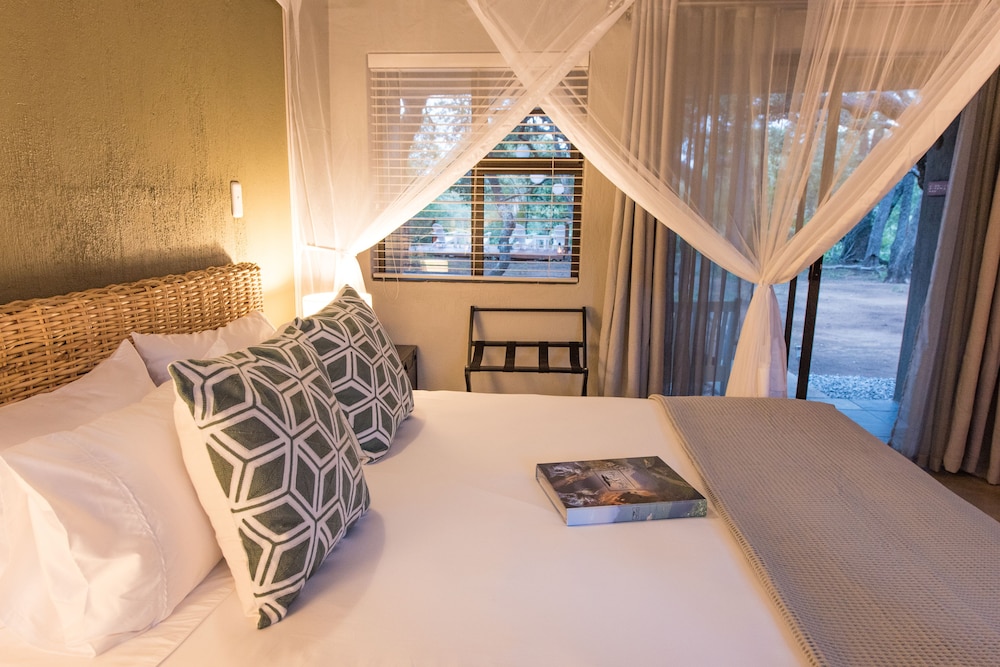 Bushbaby River Lodge 46/59