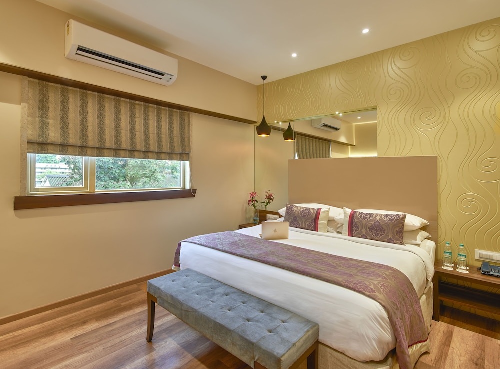 Bawa Regency 23/57