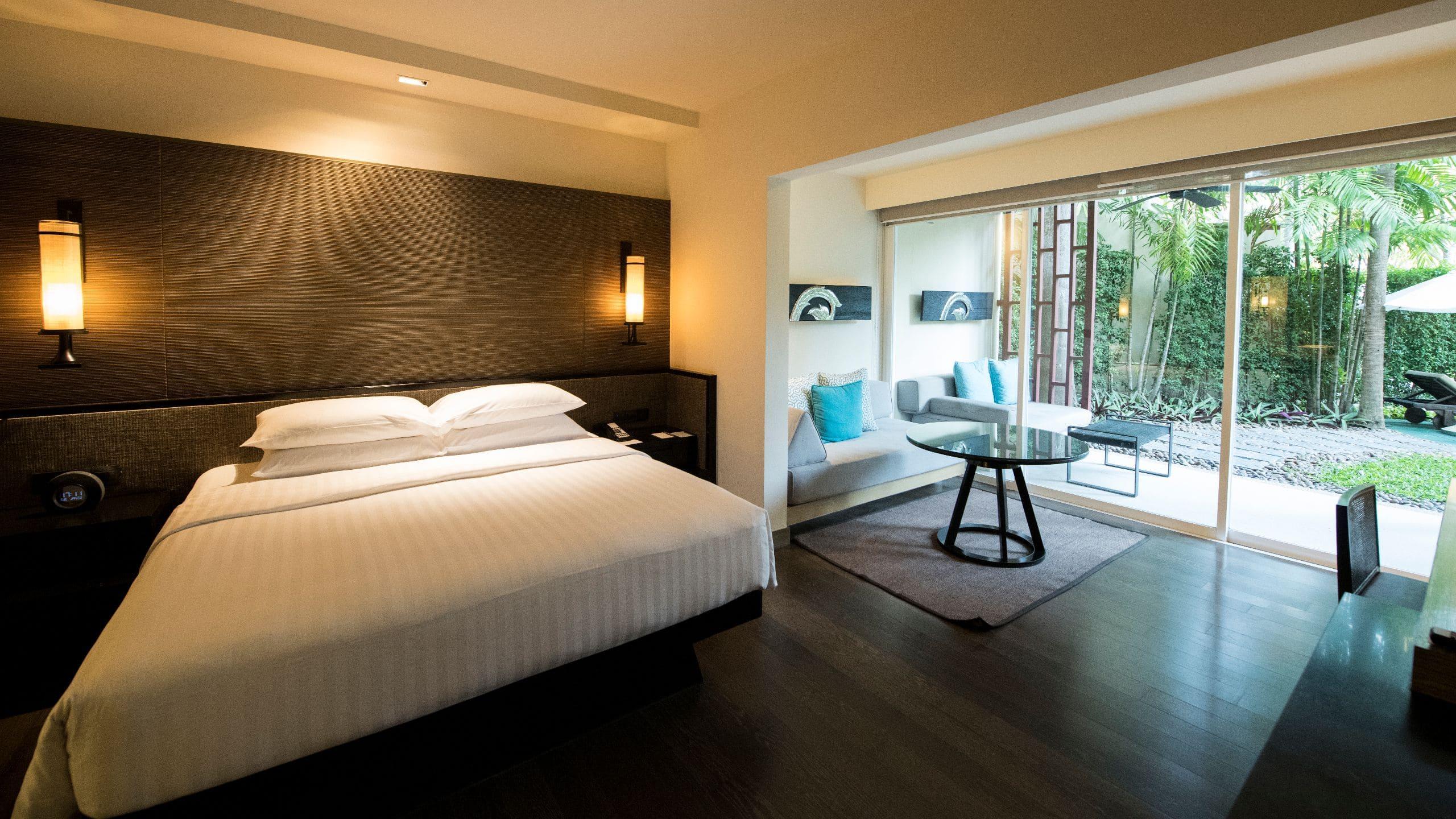 Regency, Suite